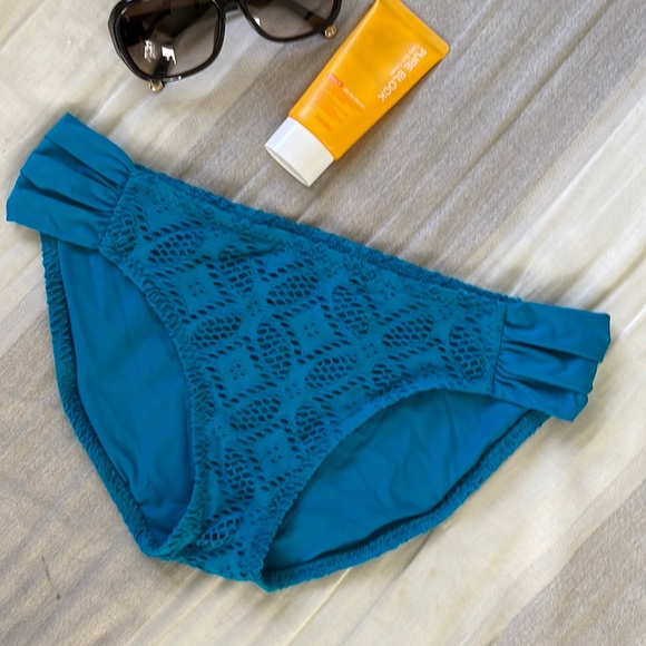 BECCA By Rebecca Virtue Crochet Bikini Bottom - Picture 1 of 6